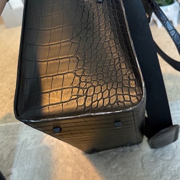 Black Beis Croc Embossed Work Tote Bag - Picture 8 of 8